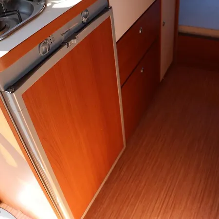 Kemping Rent Camper Motorhome, Alquiler Autocaravana Santa Cruz de Tenerife