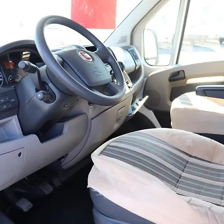 Kemping Rent Camper Motorhome, Alquiler Autocaravana *