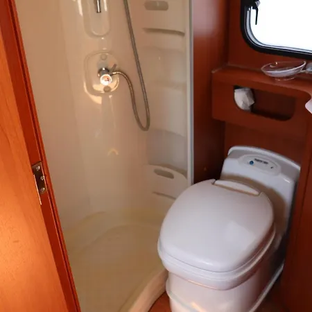 Rent Camper Motorhome, Alquiler Autocaravana Kemping Santa Cruz de Tenerife
